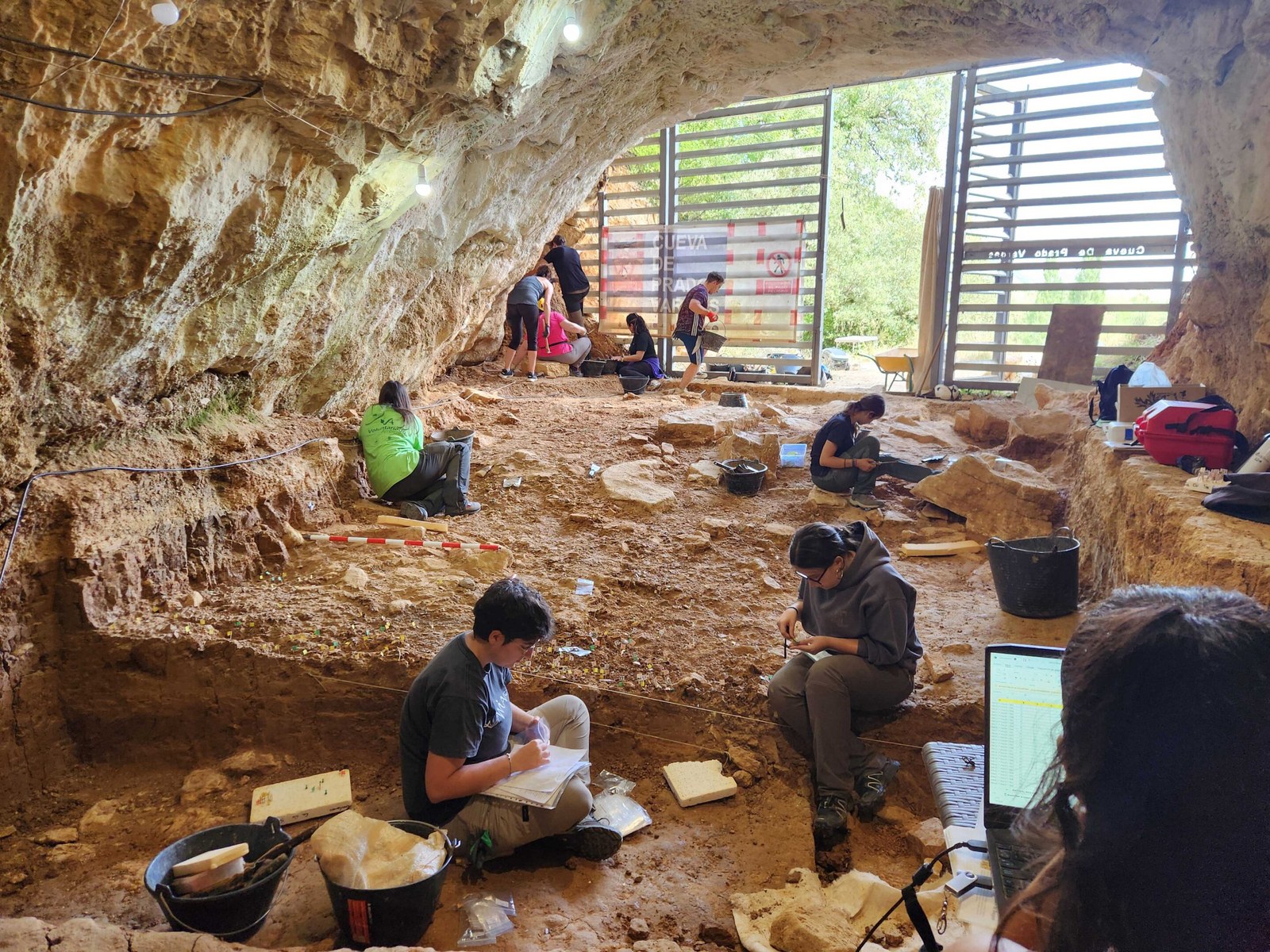 Excavations at Prado Vargas now span 140 square meters of a Neanderthal layer
