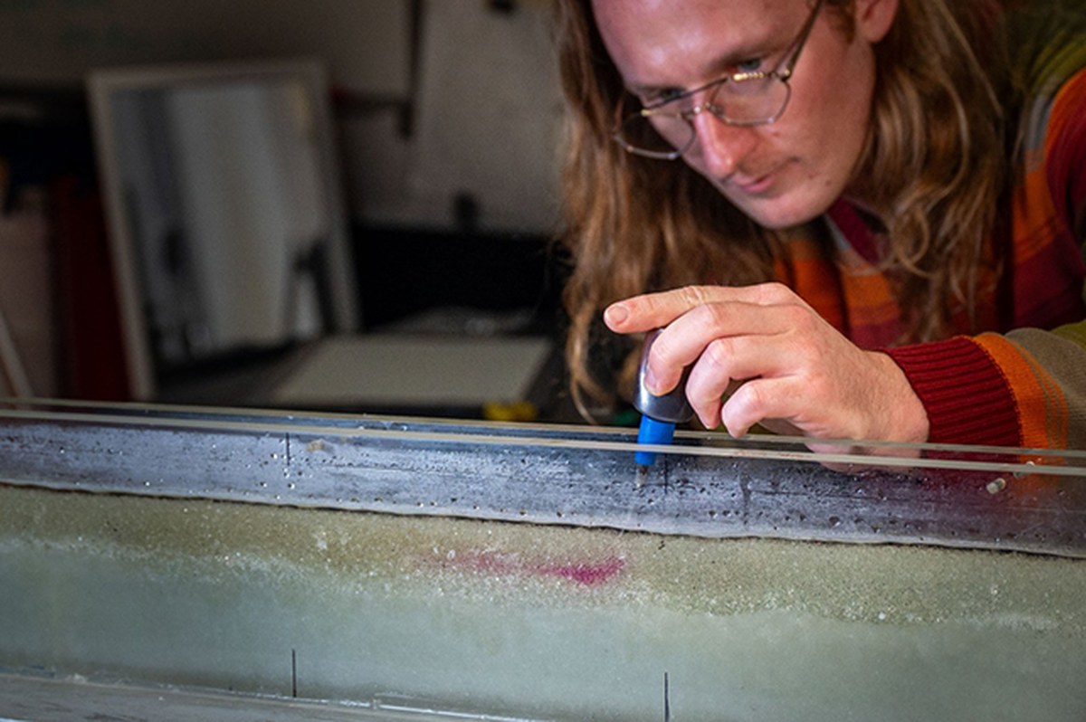 The glass flume in the lab