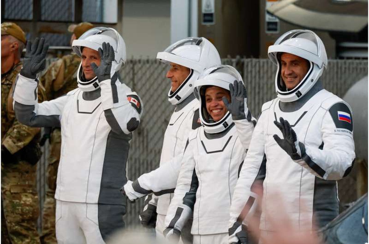 Astronauts arrive at International Space Station on the quickest US express flight yet