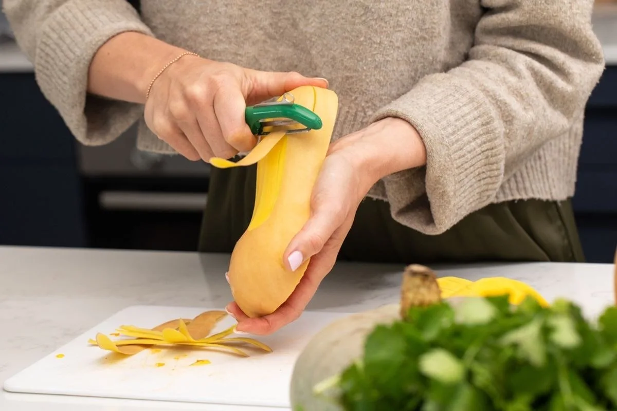 Peels, Seeds, and Other Scraps Contain More Fiber Than the Parts We Eat in 10 of 12 Fruits and Vegetables